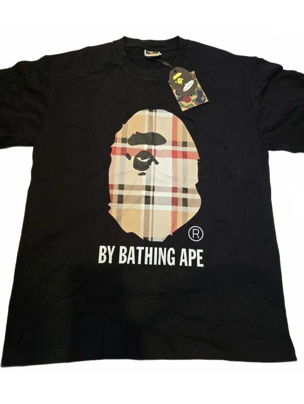 A Bathing Ape BAPE Men's Black and Multi T-shirt NWT